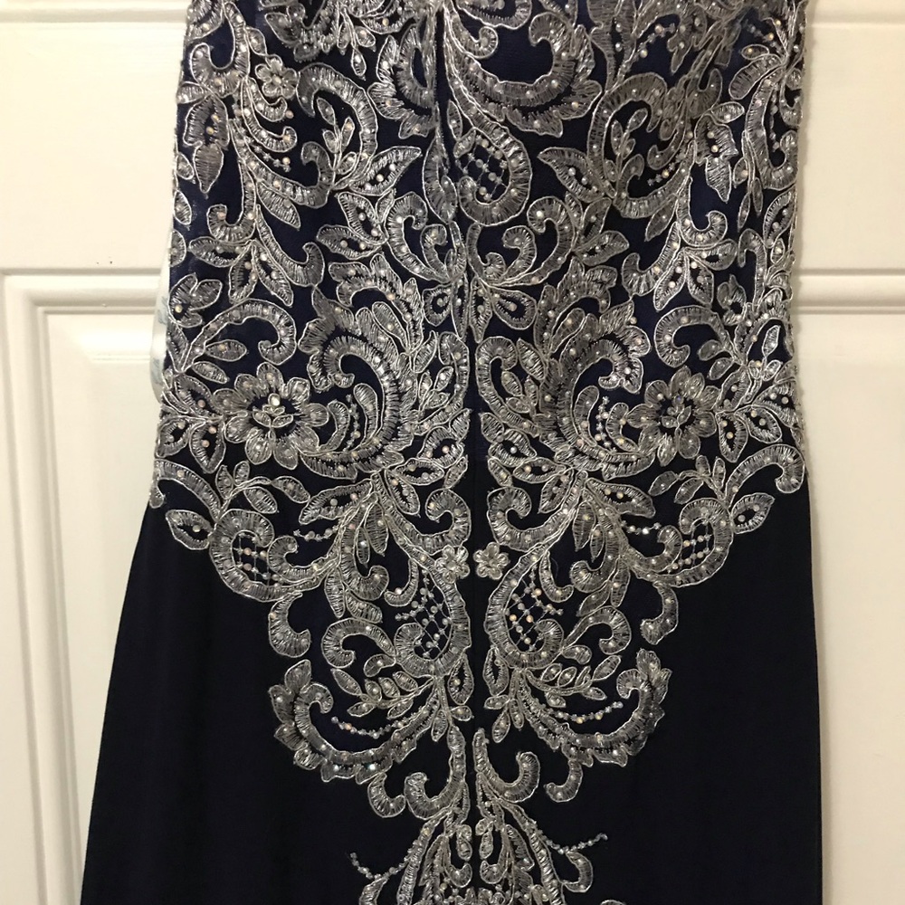 Unique Evening Dress - Picture 4 of 6